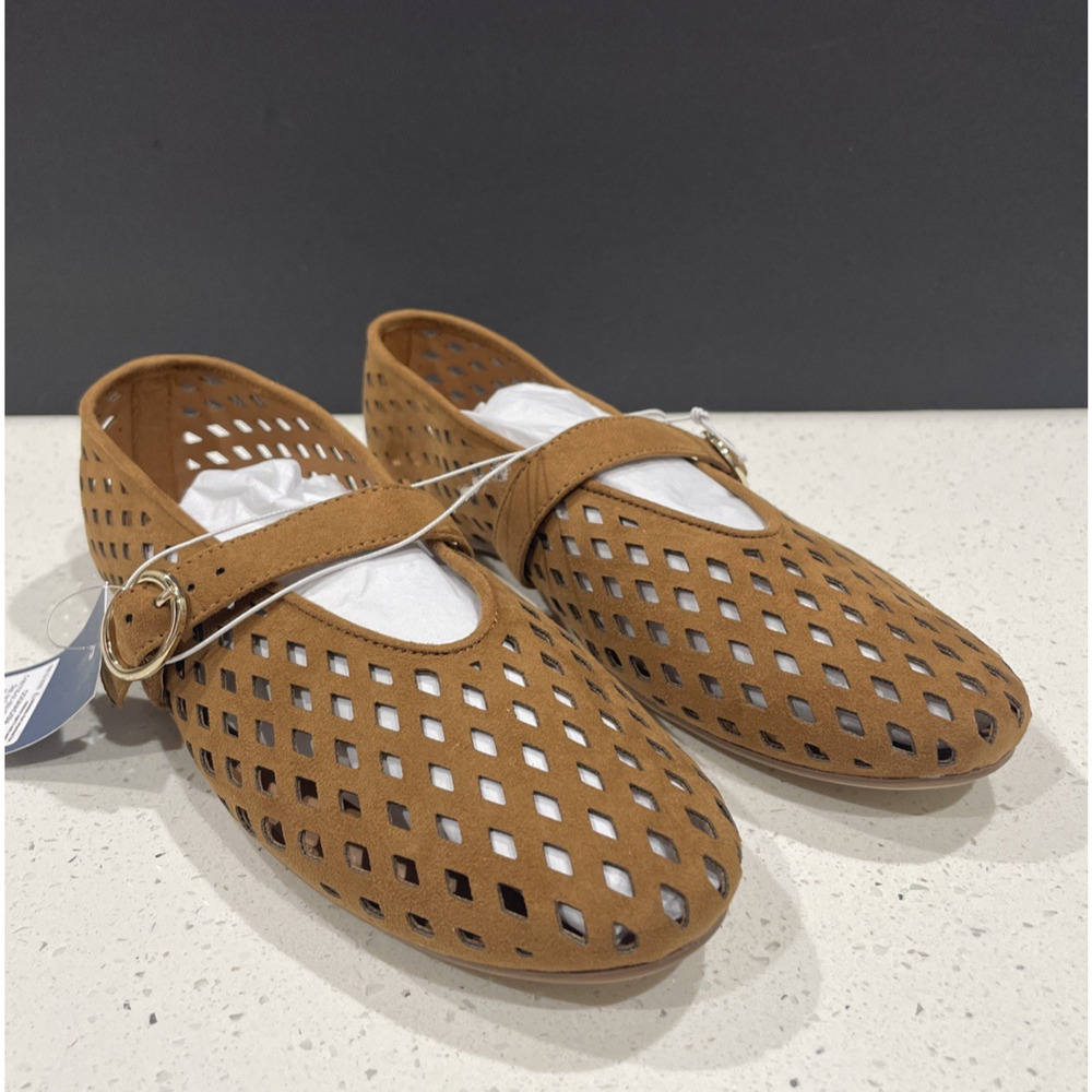 Flats 'Sia" Sz 9 NWT Cognac Brown Memory Foam Insole - Universal Thread